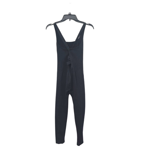 Rubylishious 
Women's black athletic jump suit 
tummy control 
Medium 
Made in C - Picture 2 of 2